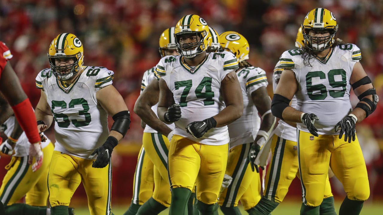 Green Bay, WI, USA. 10th Nov, 2019. Green Bay Packers offensive tackle  Bryan Bulaga #75 before the NFL Football game between the Carolina Panthers  and the Green Bay Packers at Lambeau Field