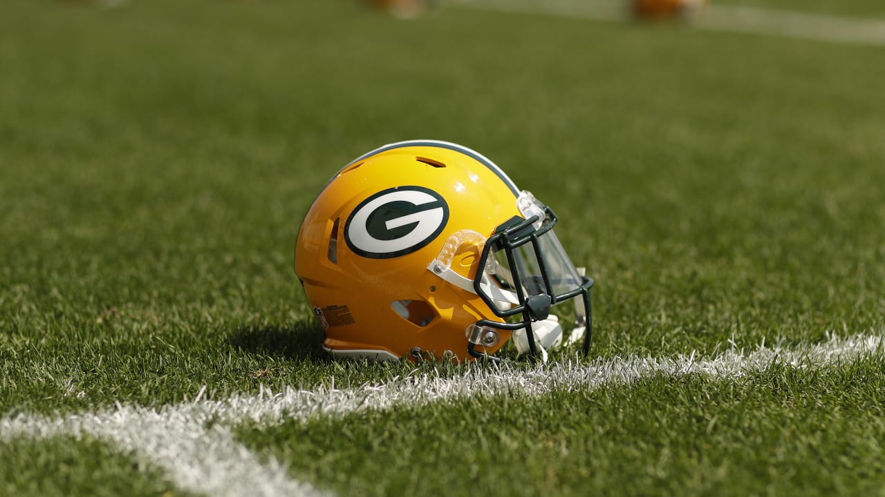 Packers sign two to practice squad