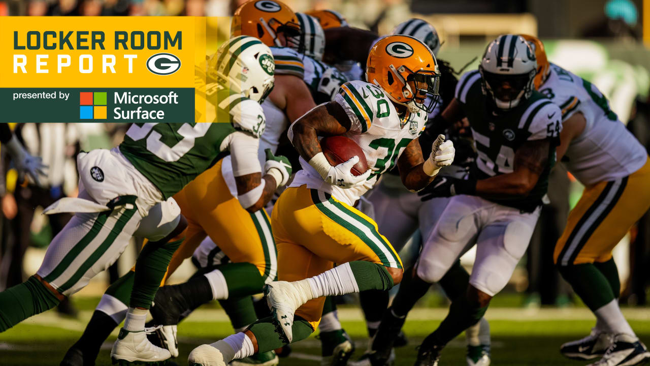 December 23, 2018 - East Rutherford, New Jersey, U.S. - Green Bay Packers  quarterback Aaron Rodgers (12) looks to pass during a NFL game between the  Green Bay Packers and the New