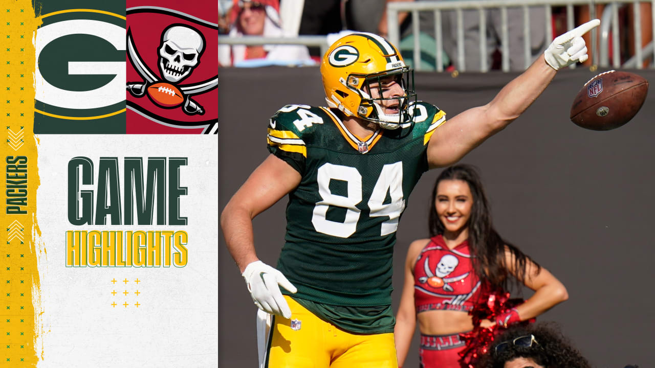 Tyler Davis roams free on 23yard catch & run Packers vs. Buccaneers
