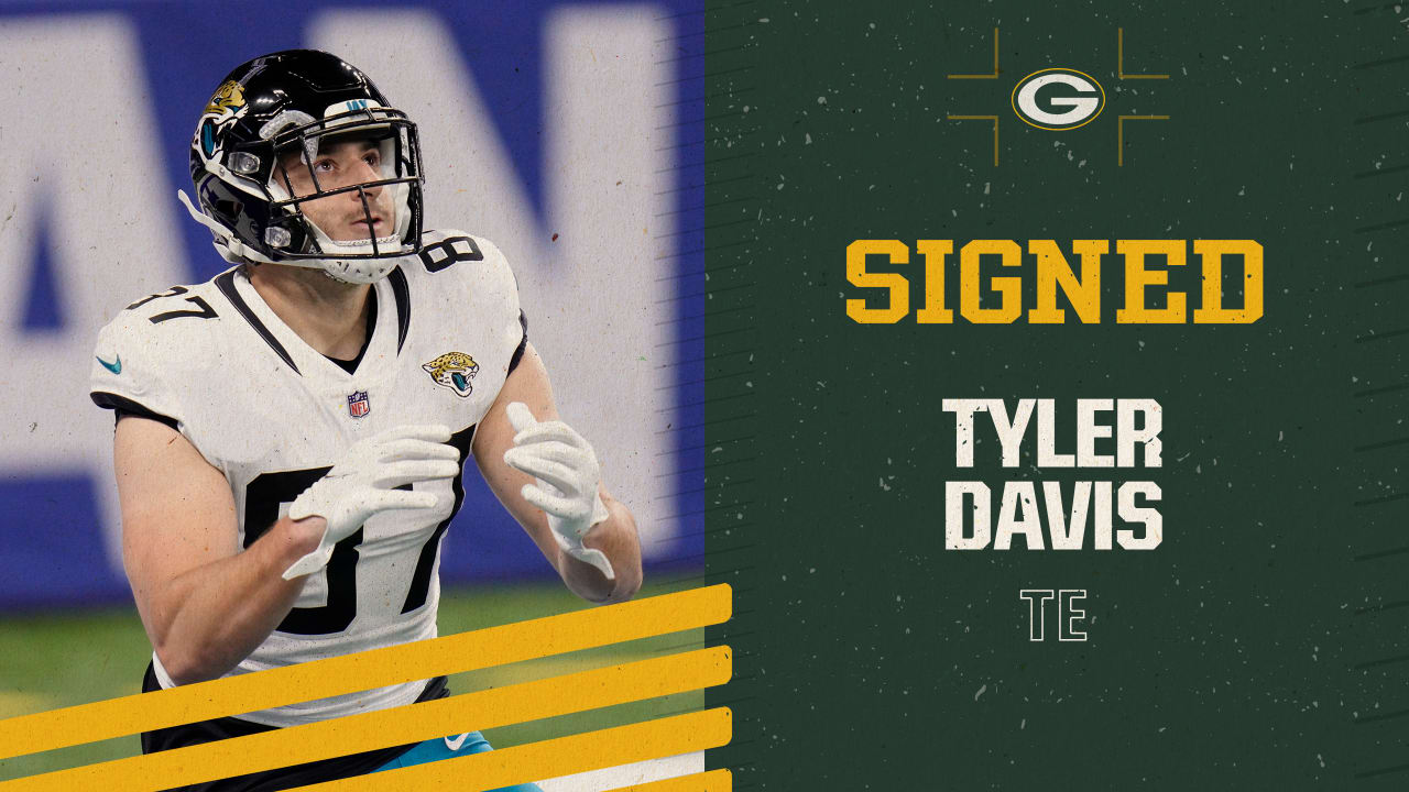 Packers sign TE Tyler Davis off Colts' practice squad