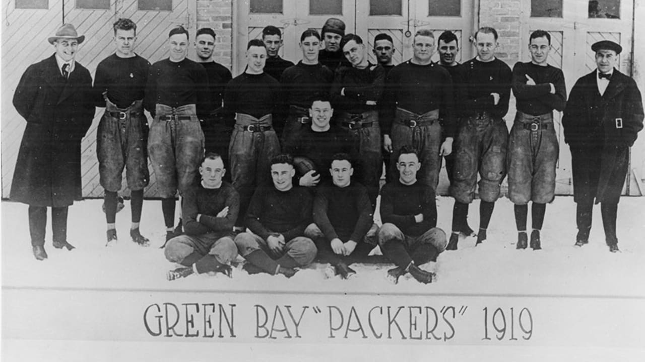 Vintage Football Team Green Bay Packers Established In 1919 T