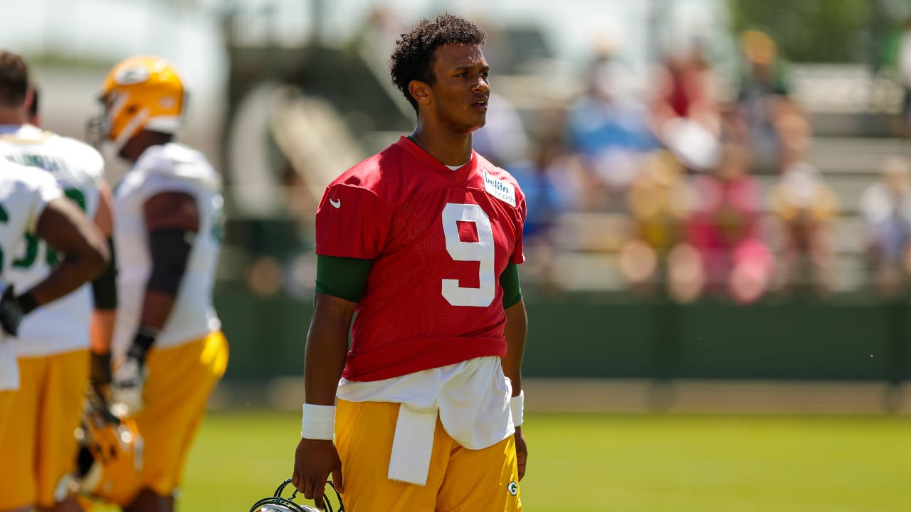 DeShone Kizer gaining confidence as adjustments continue