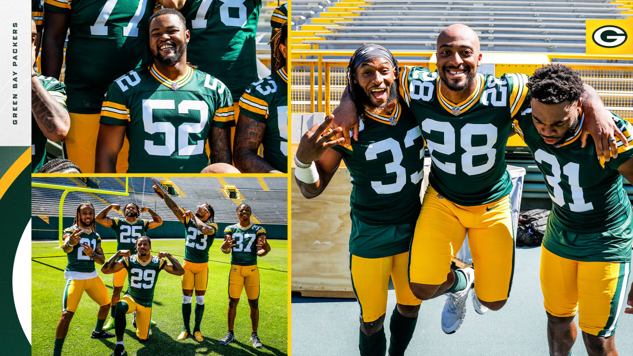 Behind the scenes: Packers take 2022 team photo inside Lambeau Field