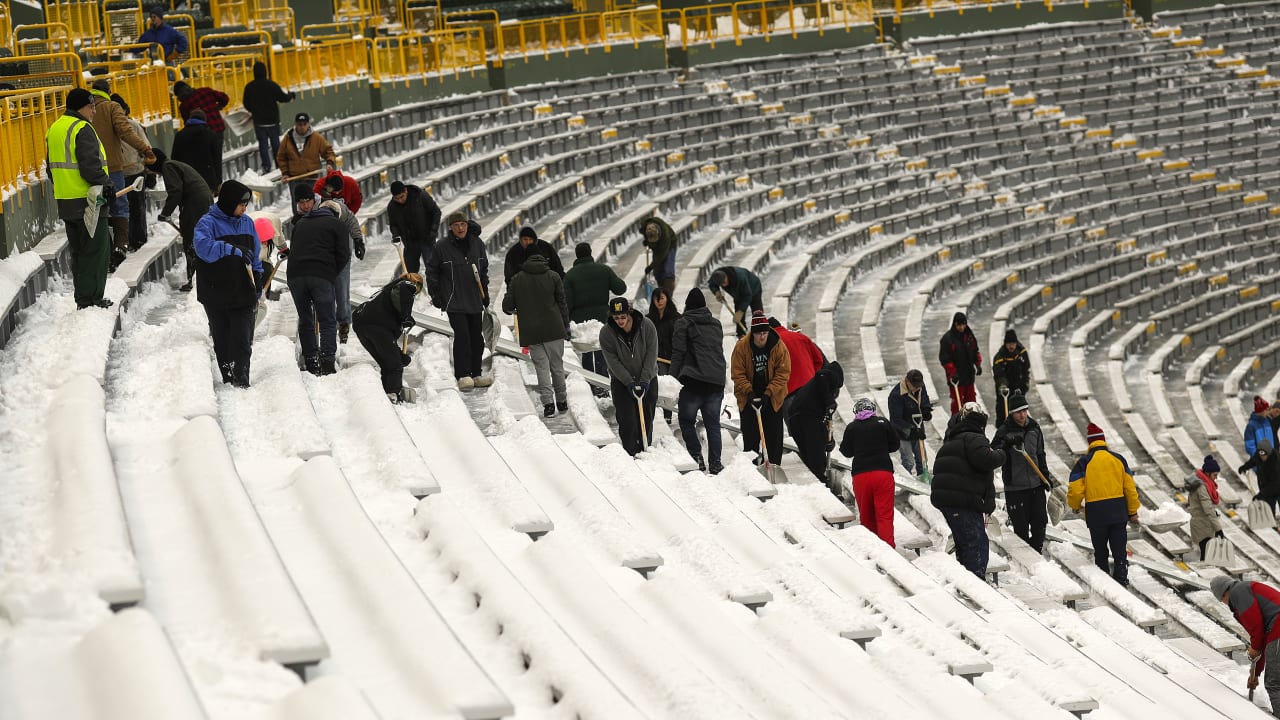 Lambeau Field ready for Packers vs. Cancer game, presented by