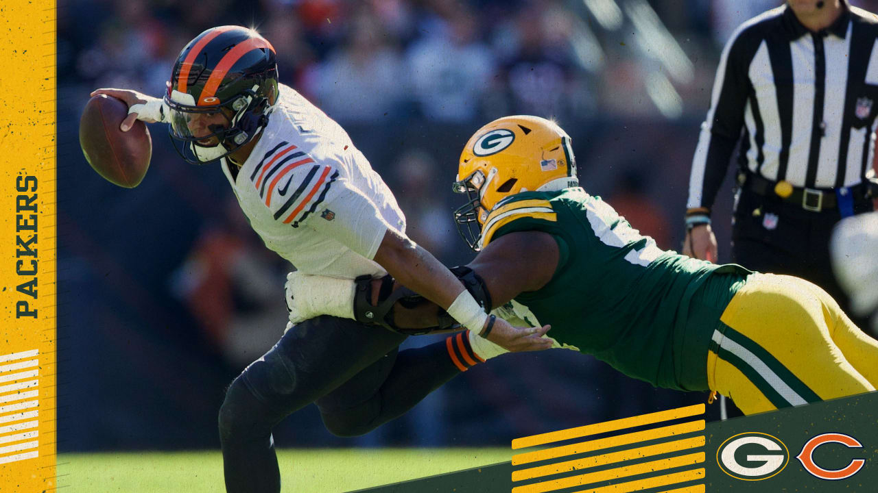 Green Bay Packers nose tackle Kenny Clark sacks Chicago Bears