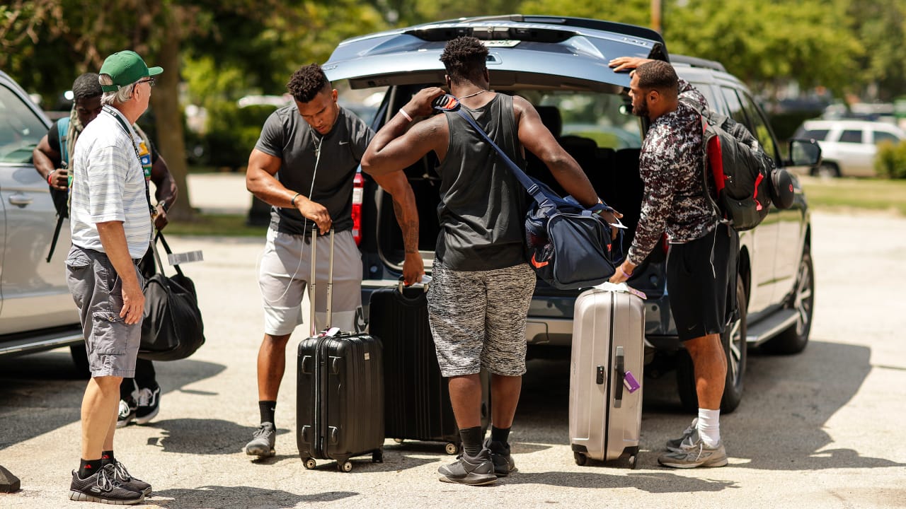 Packers begin moving into dorms at St. Norbert College