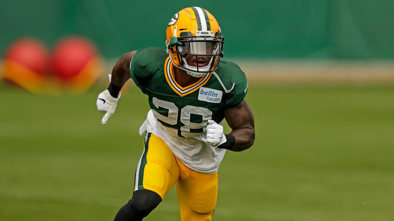 Packers sign cornerback to active roster, place Wilkerson on IR