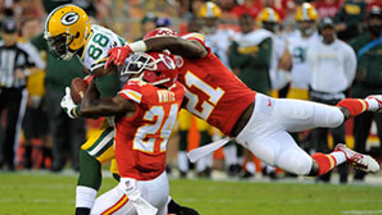 Chiefs take 17-7 halftime lead over Packers