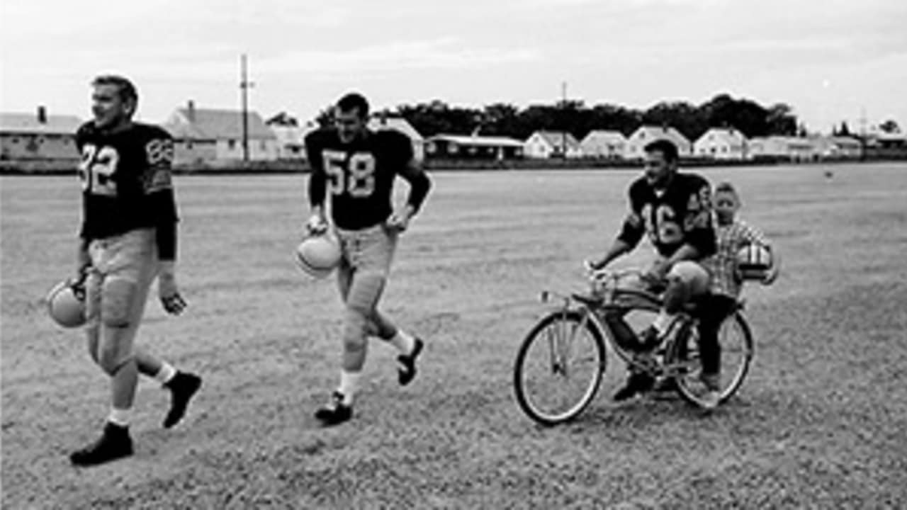 Tracing the roots of players riding bikes