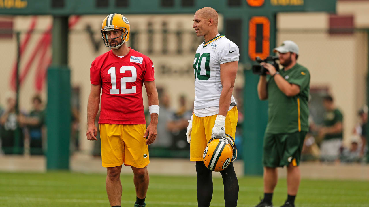 Jimmy Graham's chemistry with Aaron Rodgers coming along