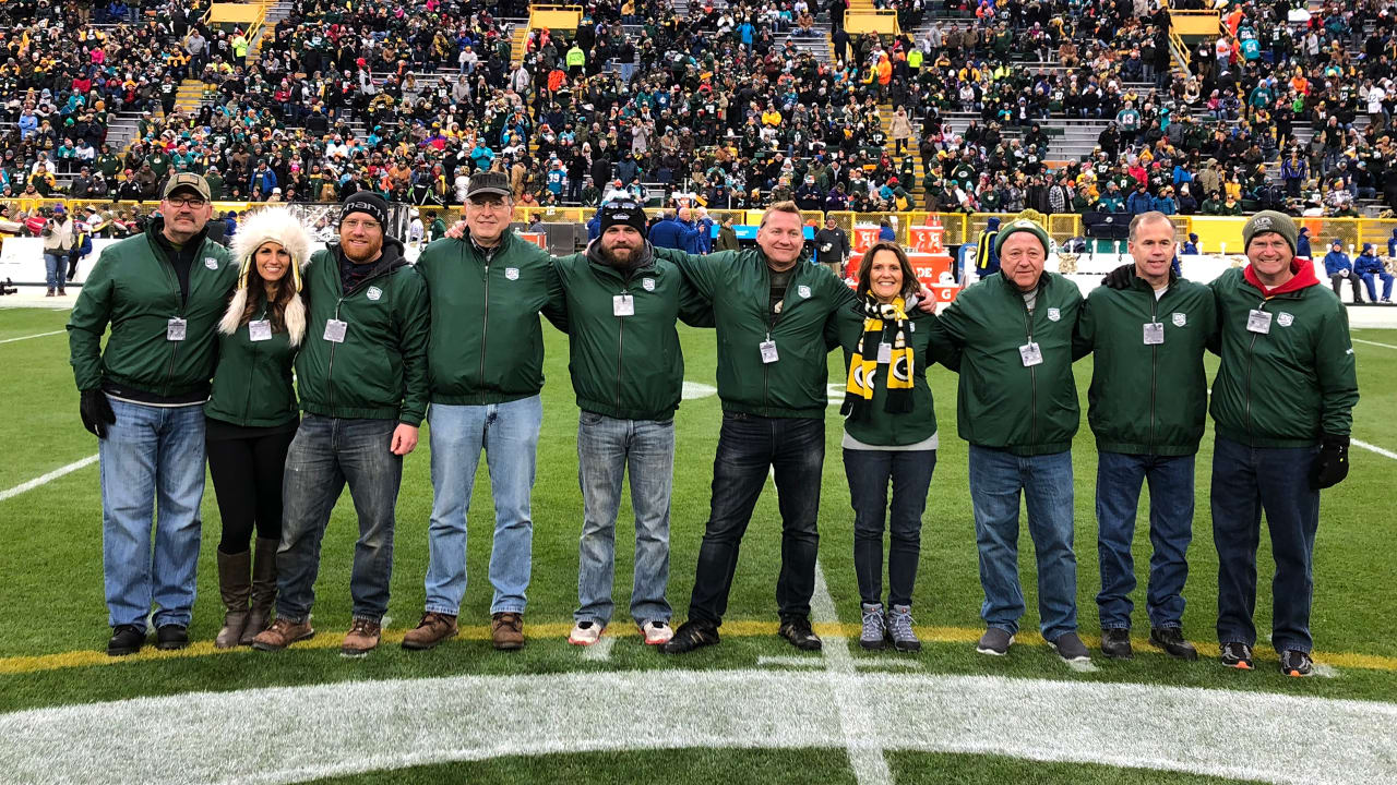 Packers Salute U.S. Army Veteran John P. Hofer for 'Operation Fan Mail'