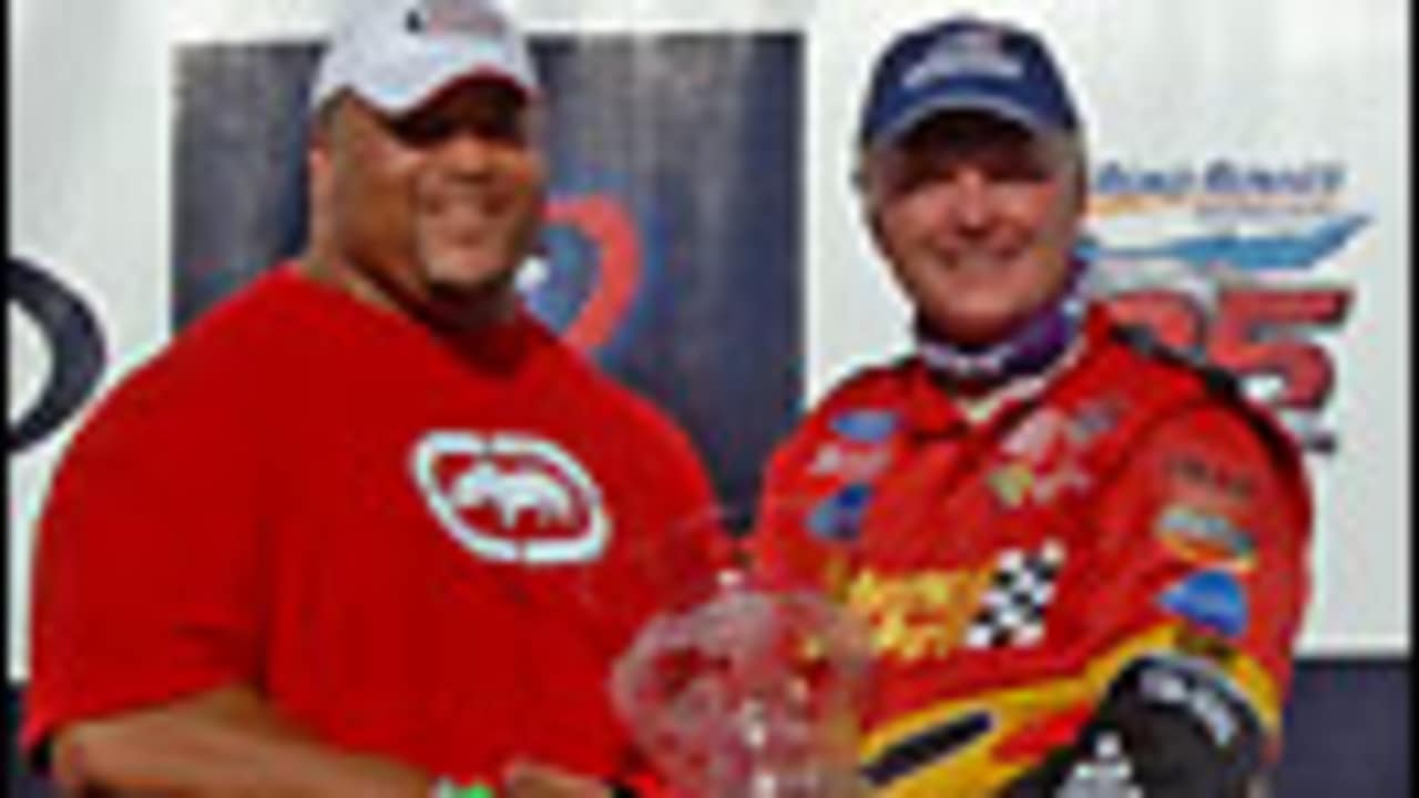 Gilbert Brown Makes His Mark In The Auto Racing World