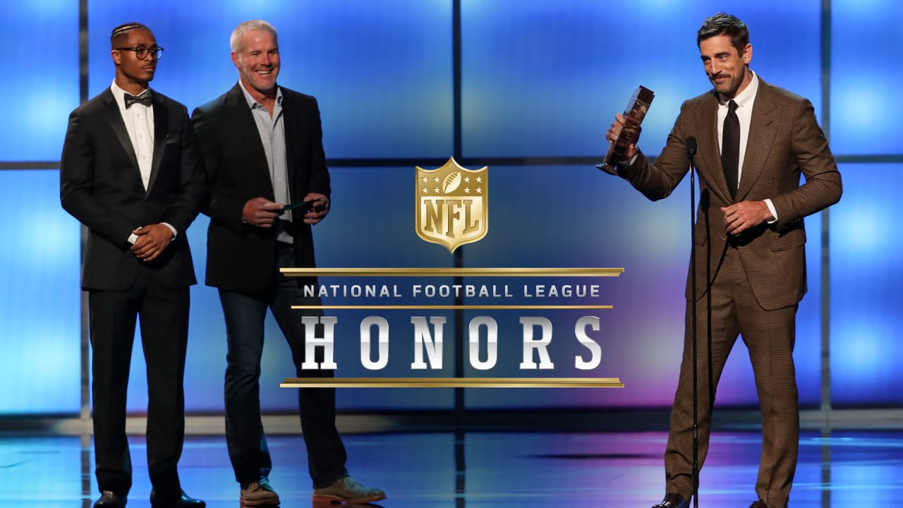 Aaron Rodgers Takes Home Moment Of The Year Award At Nfl