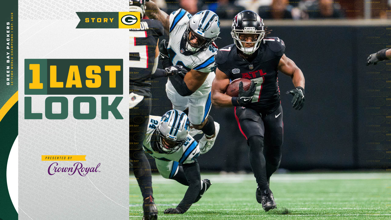 年轻四分卫身后的地面比赛可能决定包装工队与猎鹰队的对决