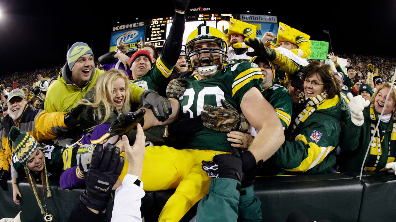 Former Green Bay fullback John Kuhn retiring with Packers