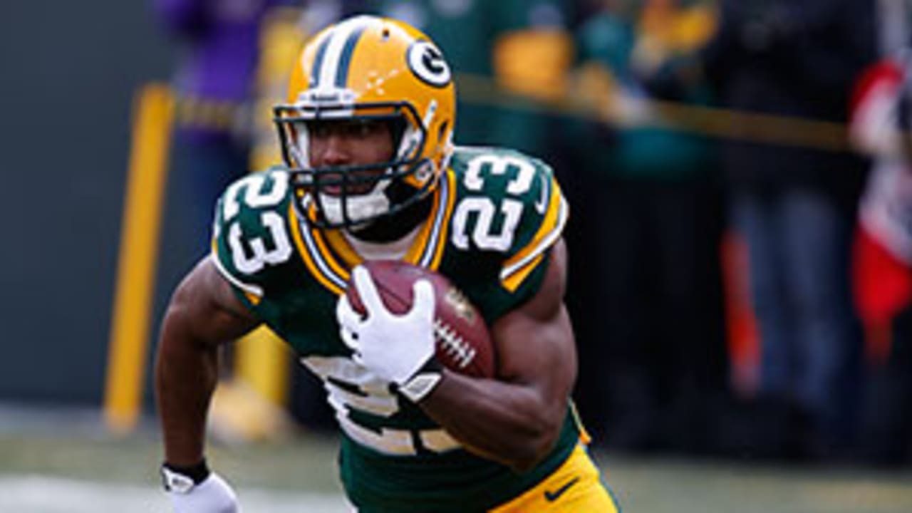 Packers activate Aiyewa, place Franklin on IR