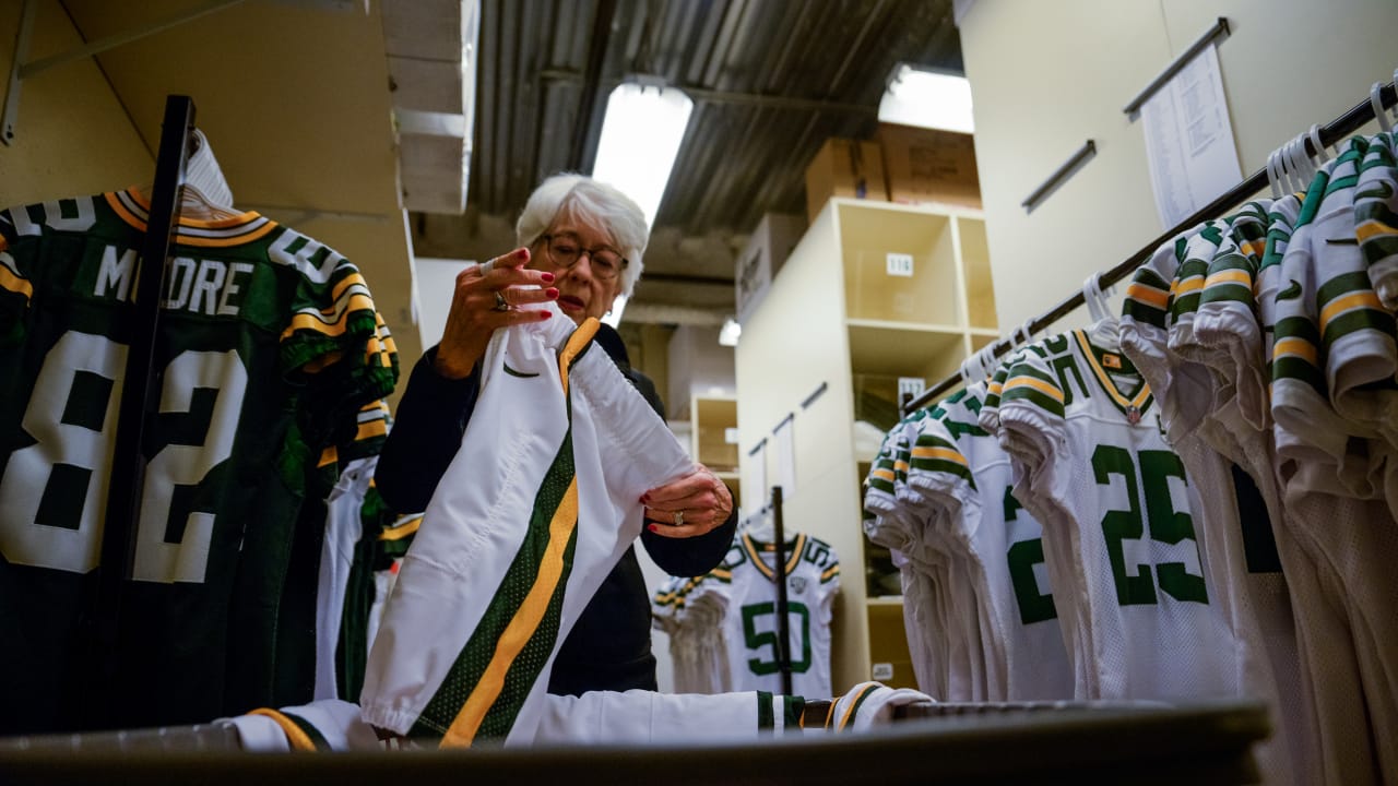 Behind-the-scenes look at Packers' Color Rush uniforms