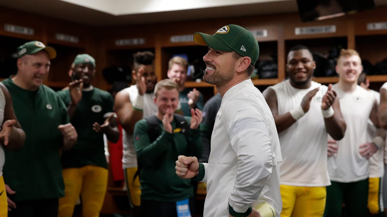 Packers Storm Back Celebrate Clinching First Round Bye