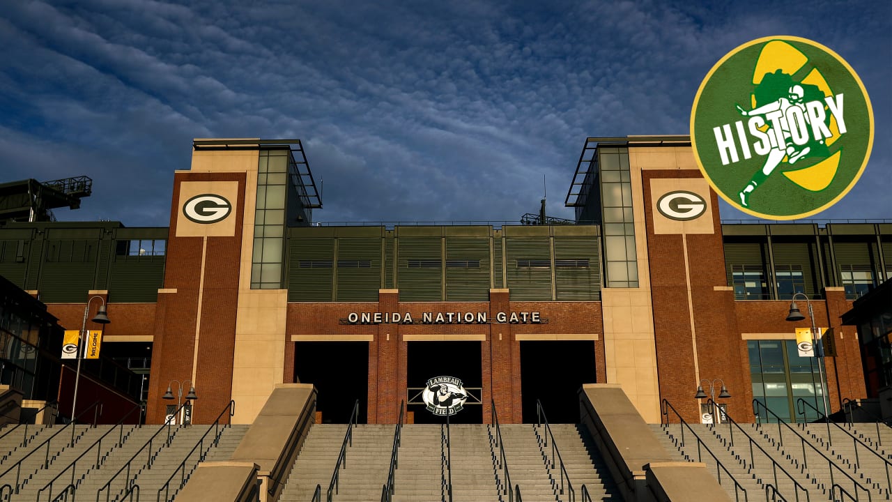 Packers-Themed House Located Just Across the Street From Lambeau Field