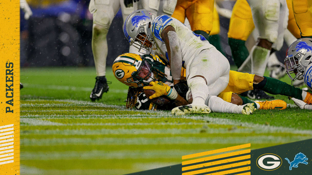 Packers' defense denies Lions on fourth down