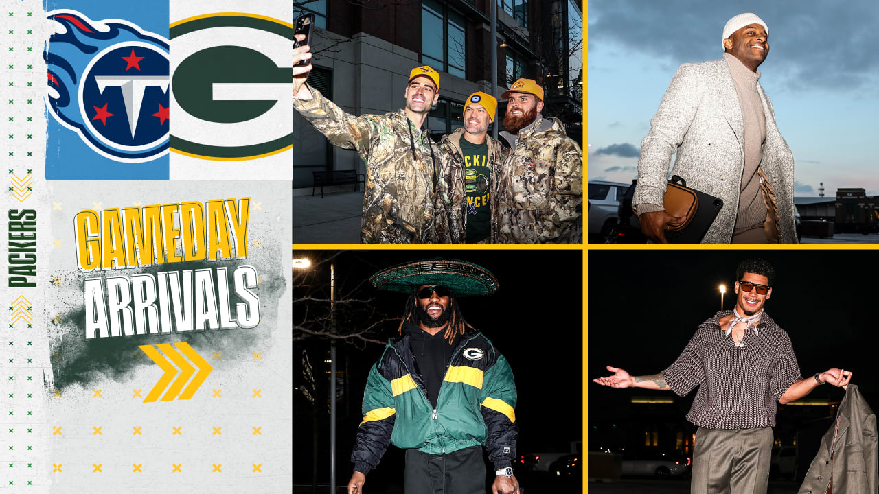 Gameday Arrivals Packers walk into Lambeau Field for Thursday Night