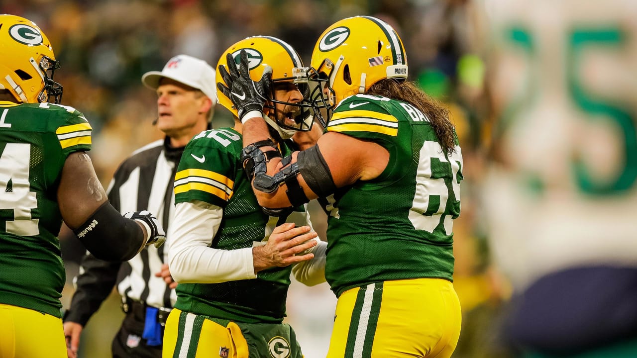 Aaron Rodgers and David Bakhtiari Were ROCKING OUT on Their Way to