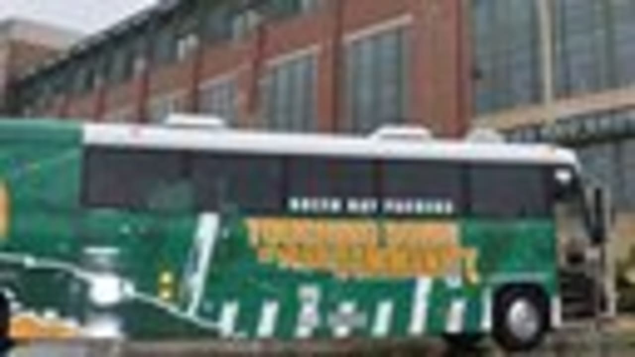 Tickets now on sale for Packer Tailgate Tour in Eau Claire