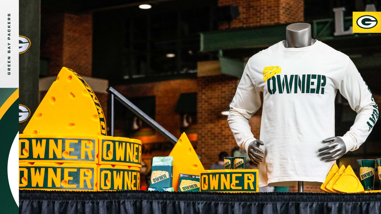 Green Bay Stuff is home to an massive selection of Packers merchandise