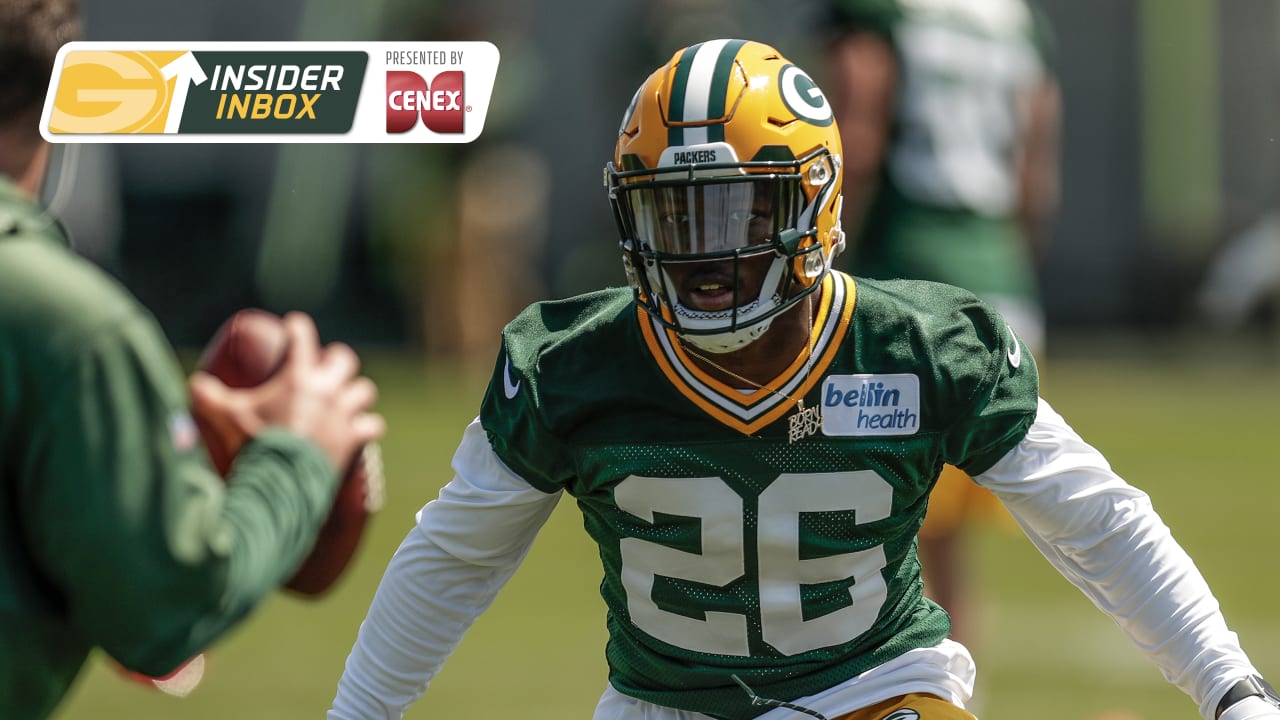 Packers' RB Aaron Jones Explains Sideline Shades, Signature