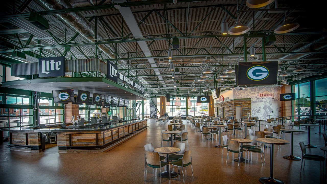 LAMBEAU FIELD/LAMBEAU FIELD EVENTS/EVENT SPACES/Johnsonville Tailgate