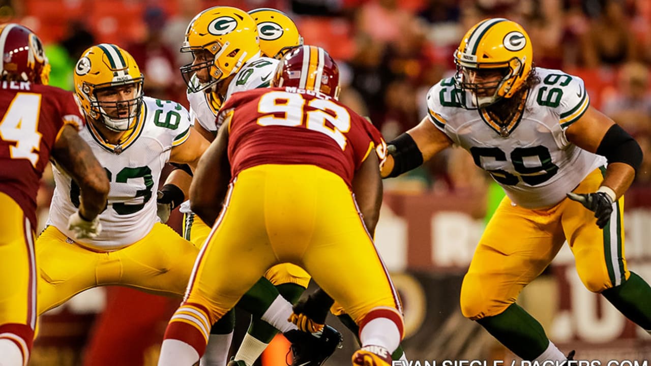 Grading David Bakhtiari, Corey Linsley and Green Bay Packers