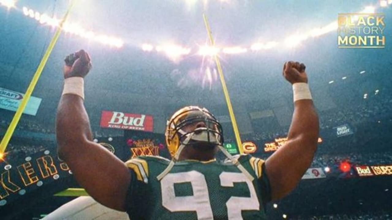 Black History Month: When Reggie White signed with the Packers