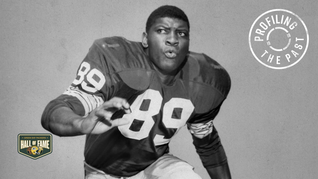 Green Bay Packers Hall of Fame - Dave Robinson was a key player during the # Packers three consecutive NFL titles (1965-1967). Only one Hall of Fame RB,  Gale Sayers, ran for more