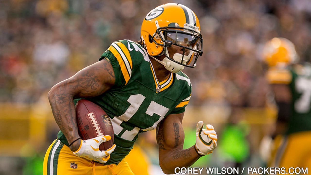 NFL execs rank Raiders WR Davante Adams at No. 2 among WRs