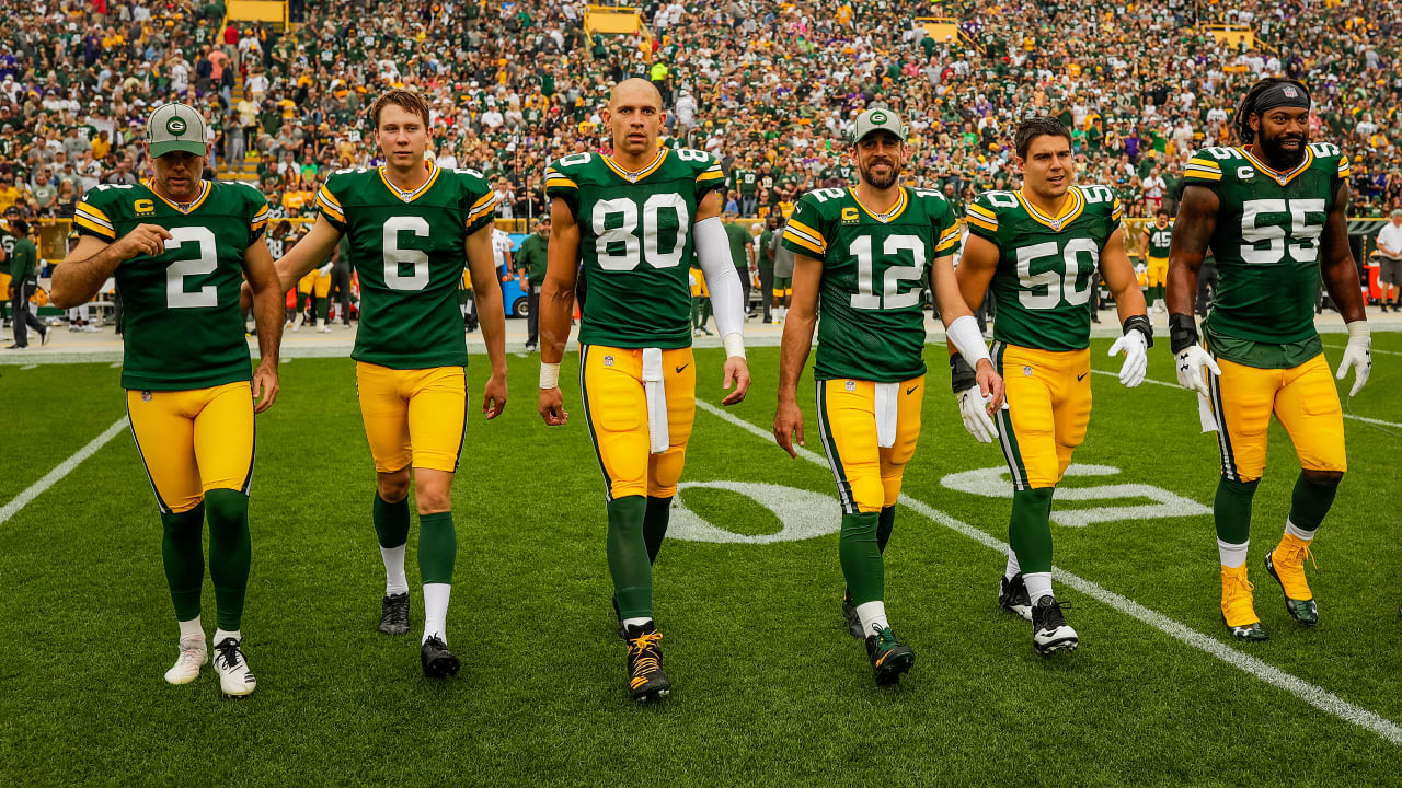 aaron rodgers captain jersey