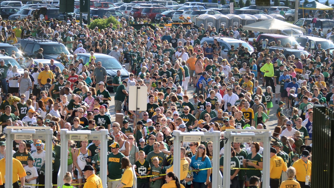 LAMBEAU FIELD / CarryIn Policy