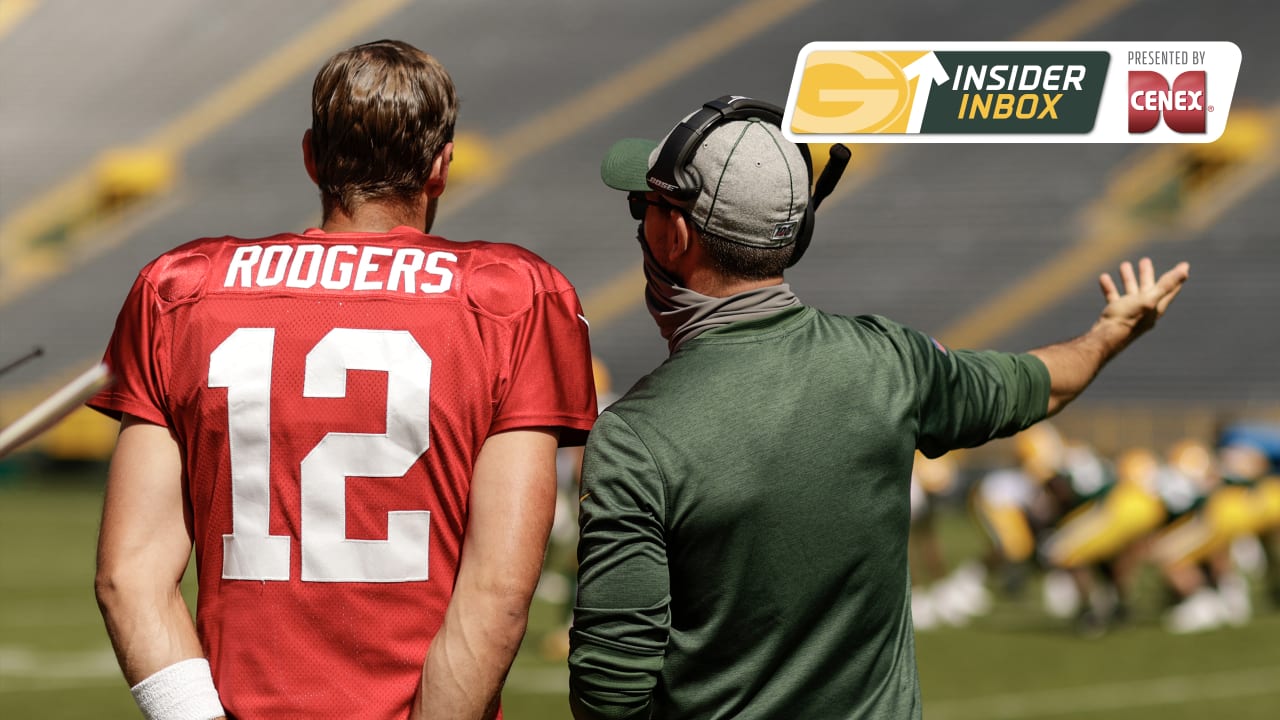 Aaron Rodgers' 'The Office' T-shirt creates Packers training camp buzz