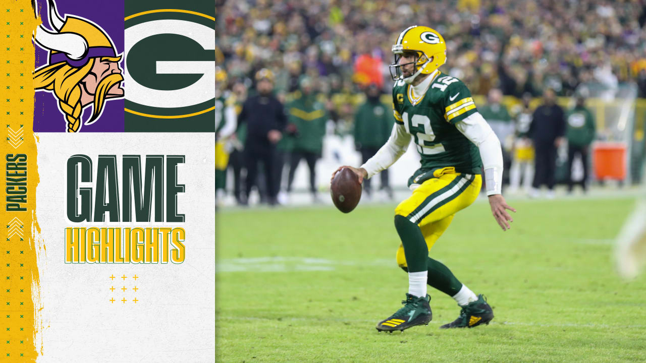 WHEELS! Aaron Rodgers runs in 2-yard TD