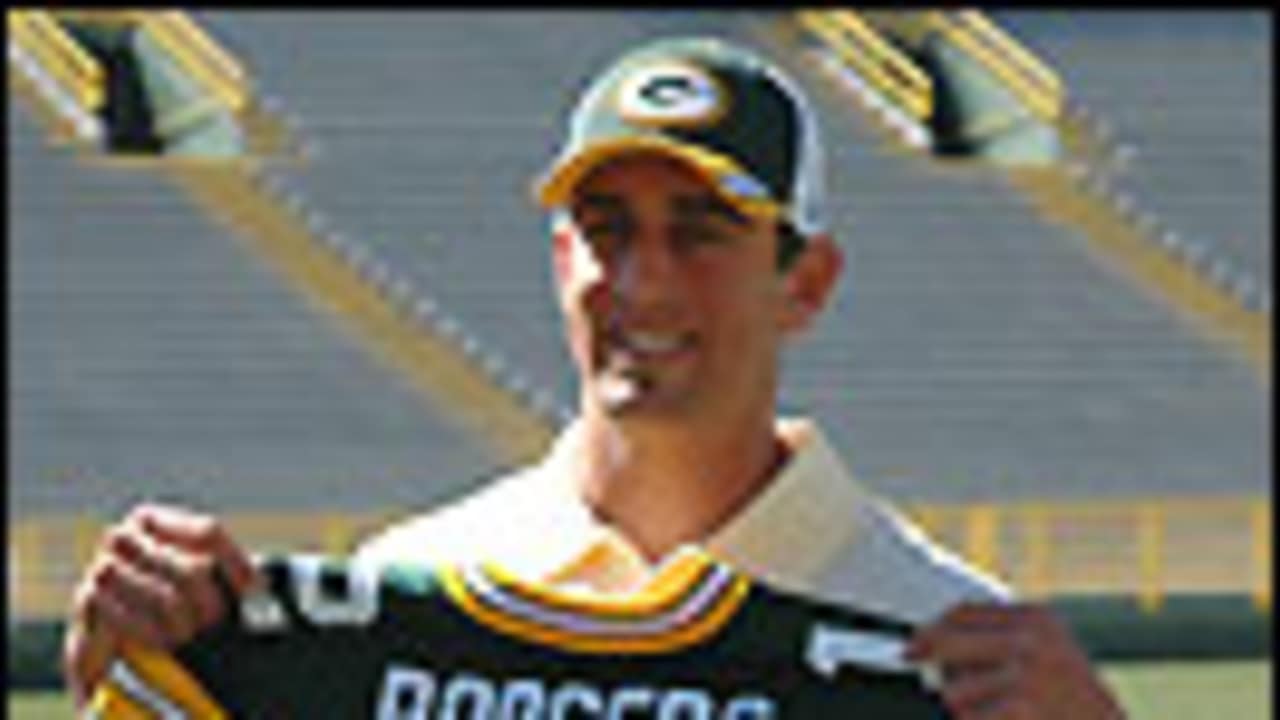 Packers Sign Aaron Rodgers