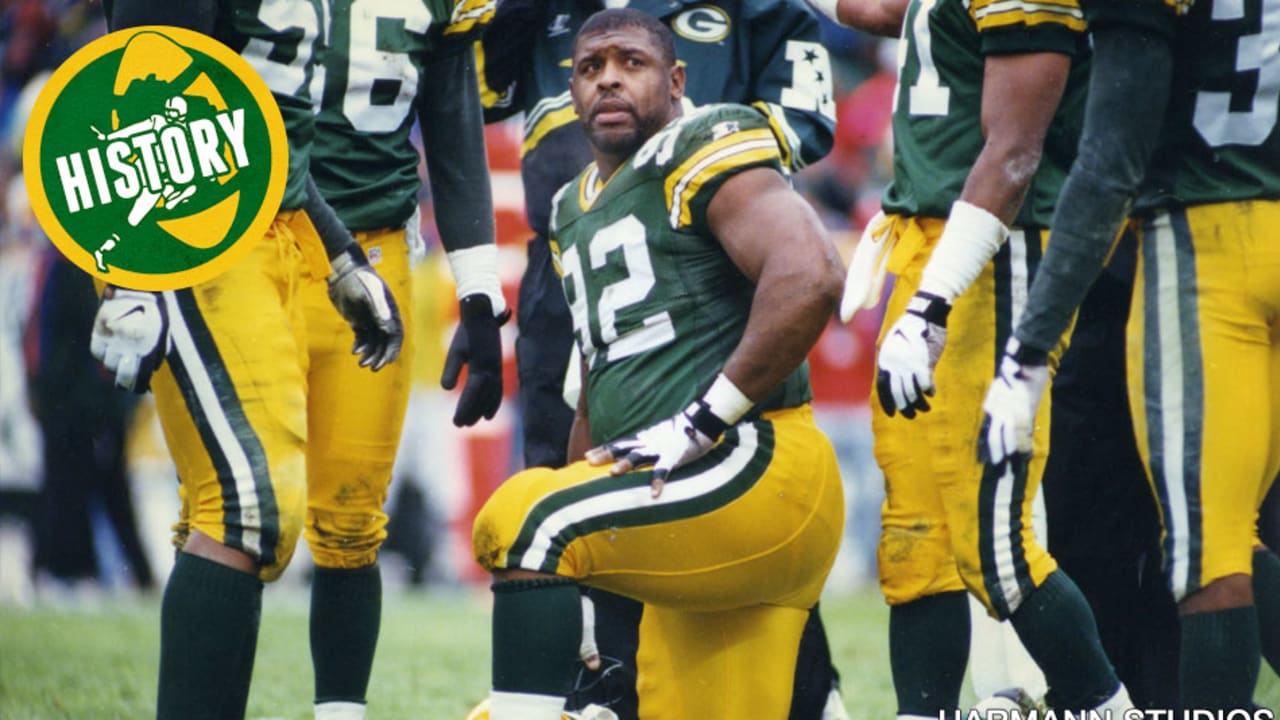 Today in Pro Football History: 1993: Reggie White Agrees to Join Packers