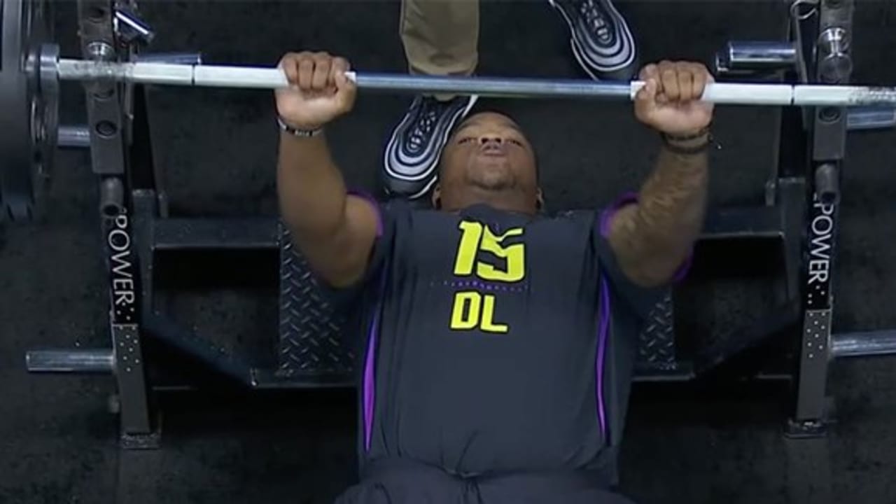Scouting Combine Defensive Linemen On The Bench Press