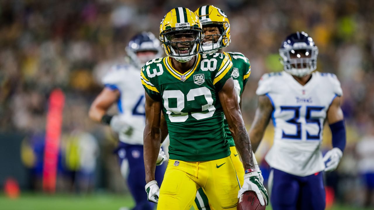 November 11, 2018: Green Bay Packers wide receiver Marquez Valdes-Scantling  #83 stiff arms Miami Dolphins cornerback Bobby McCain #28 during the NFL  Football game between the Miami Dolphins and the Green Bay