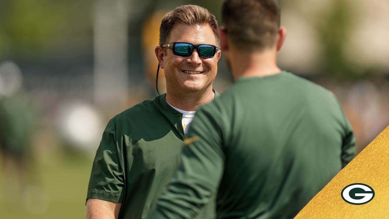 Green Bay Packers General Manager Brian Gutekunst Tries Blocking