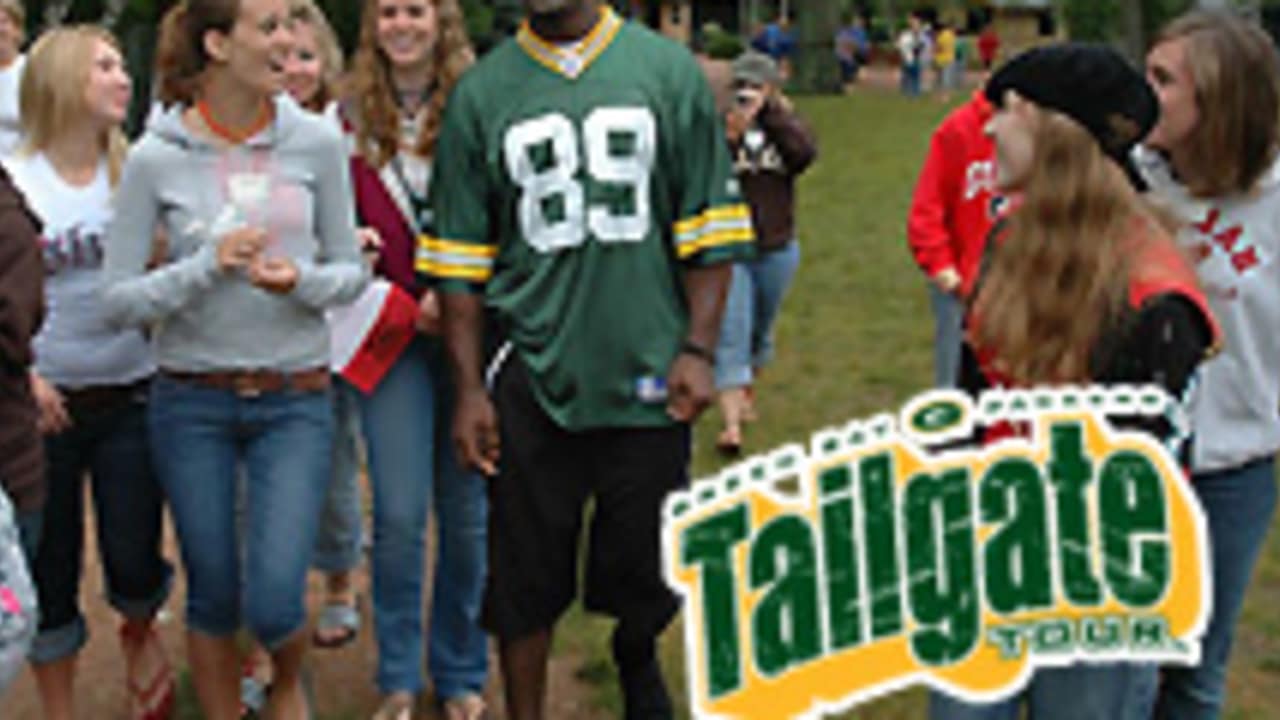 Blog 'Green Bay Packers Tailgate Tour' Rolls On