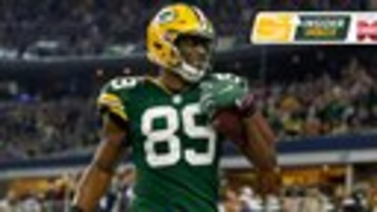 Packers' Jared Cook Makes Incredible Catch on Toes to Help Packers