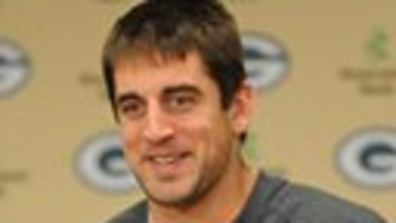 Packers Fans React to Aaron Rodgers' Haircut in Week 3