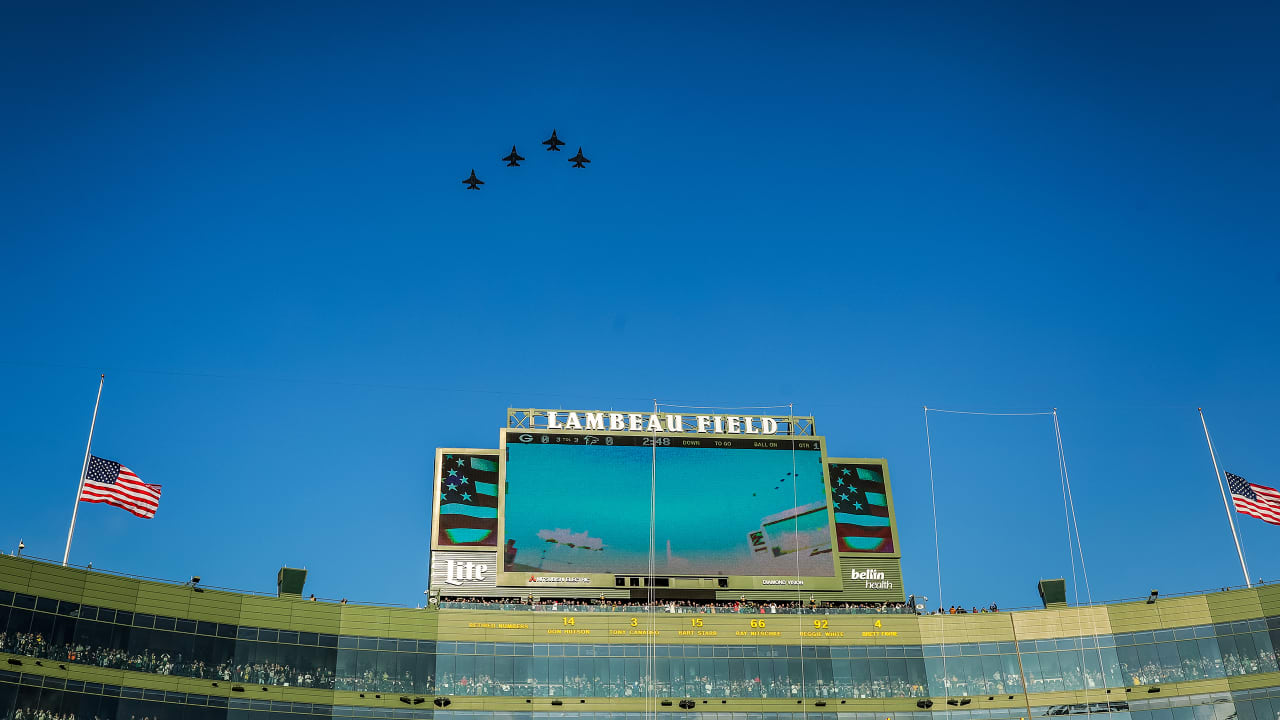 Military flyover prior to the Green Bay Packers Dallas Cowboys NFL