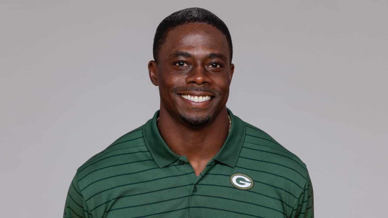 Hired on March 17, 2022, Micheal Spurlock begins his first season as the special teams quality control coach for the Packers. Spurlock joins Green Bay after serving as a senior player personnel analyst at his alma mater, the University of Mississippi, for the last two seasons (2020-21). (Photo Via Evan Siegle - Packers.com)