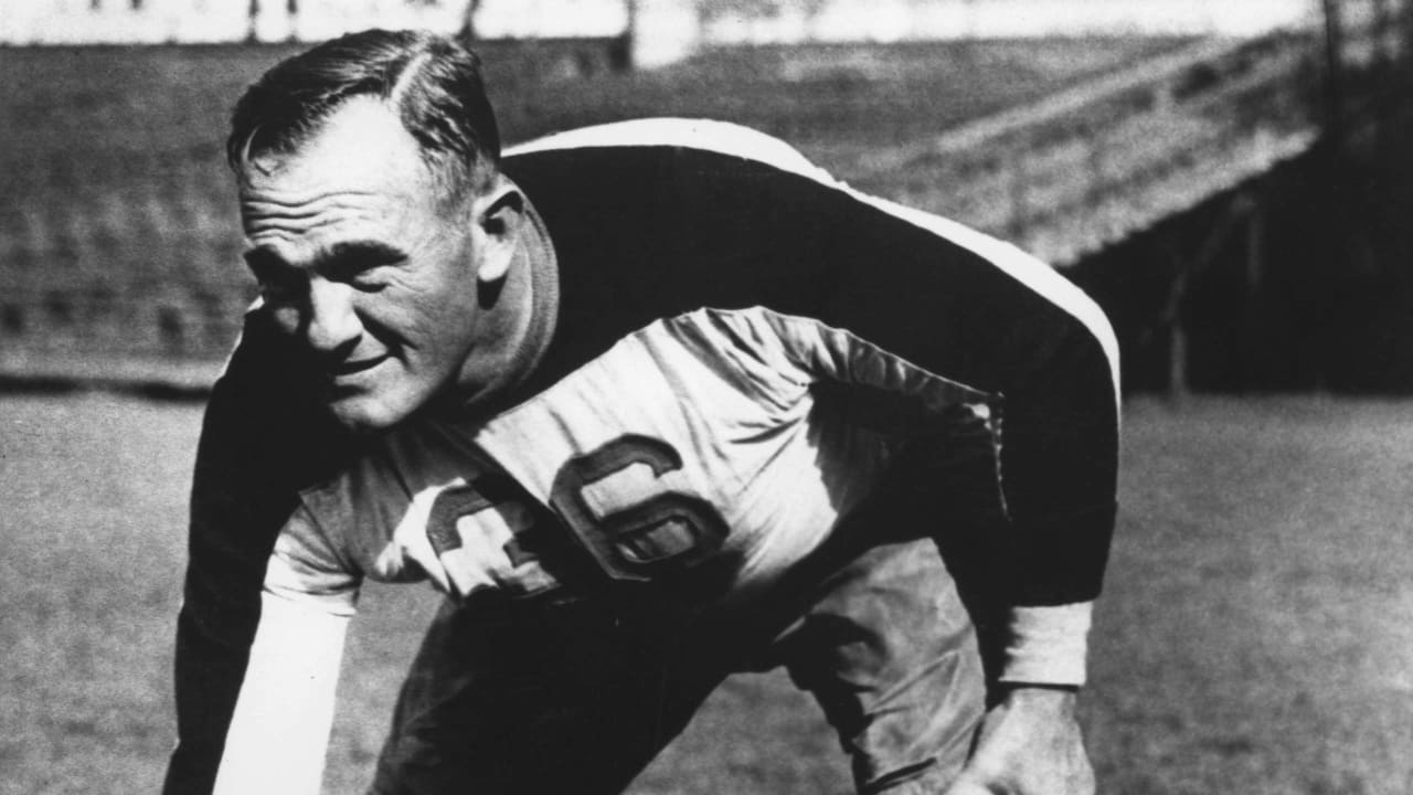 Mel Hein (1954) - Hall of Fame - National Football Foundation